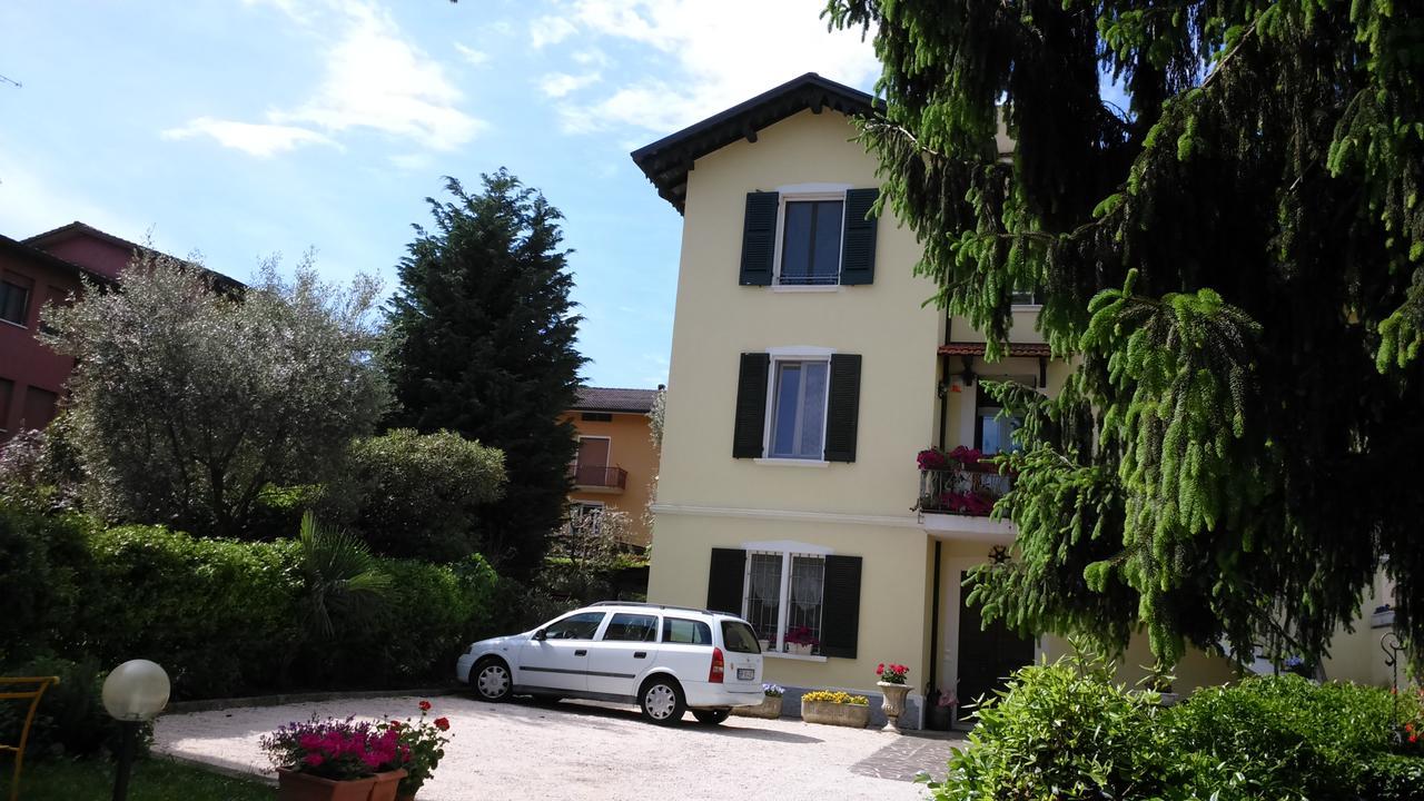 Appartamento Villa Margherita 데센자노델가르다 외부 사진