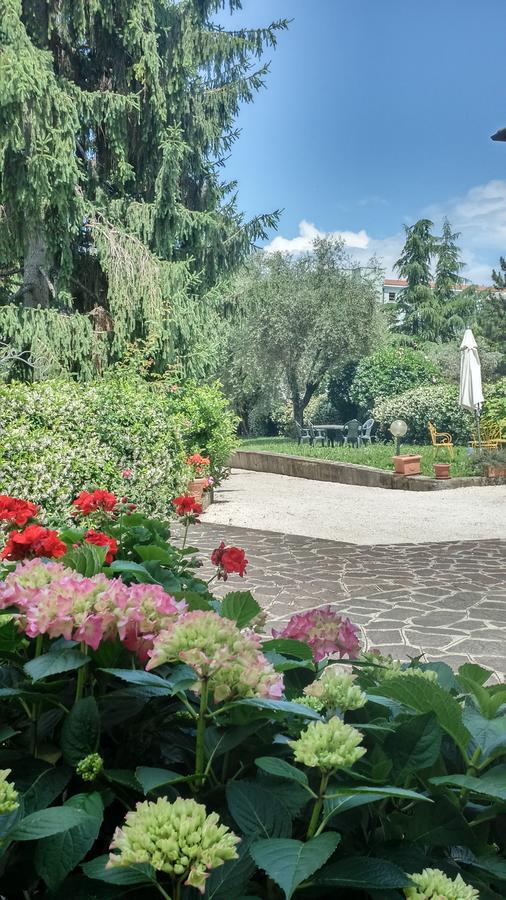 Appartamento Villa Margherita 데센자노델가르다 외부 사진
